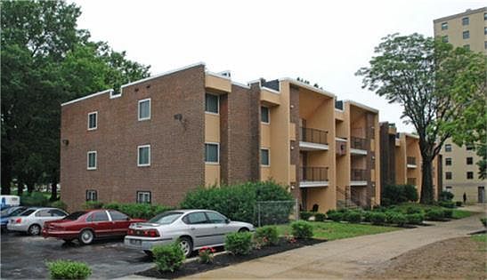 3rd image of 650 N Walnut St