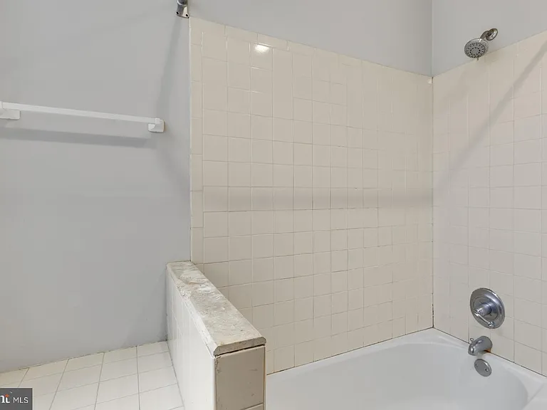 1302 N 19th St #2 — Photo 14