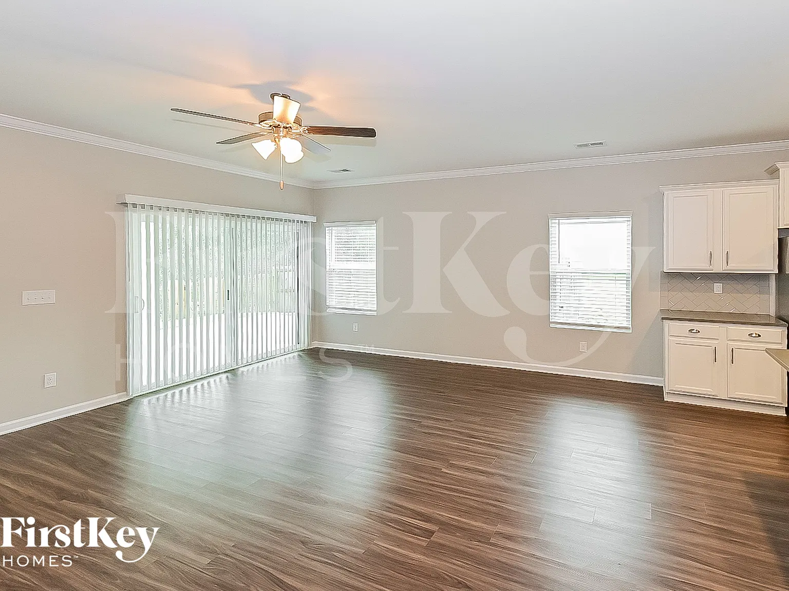 4 bed, 3.0 bath, 2141 sqft, $2,415 — Photo 2
