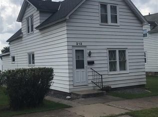 212 4th St, Hibbing, MN 55746