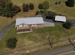 1517 Siam Rd, Elizabethton, TN 37643