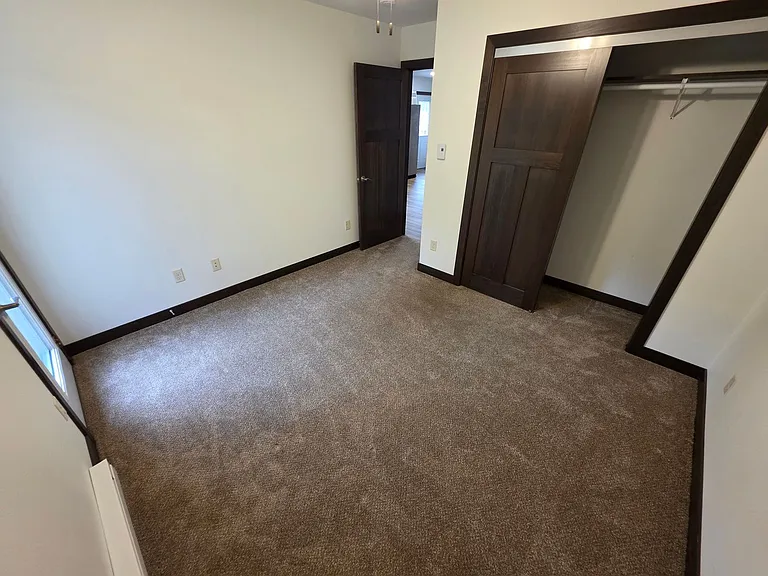 210 Holm Ave — Photo 4