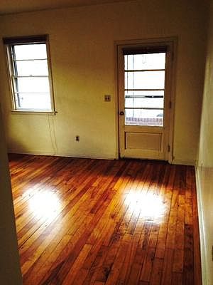 2nd image of 335 Spruce St