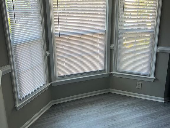 2nd image of 242 Weller Blvd