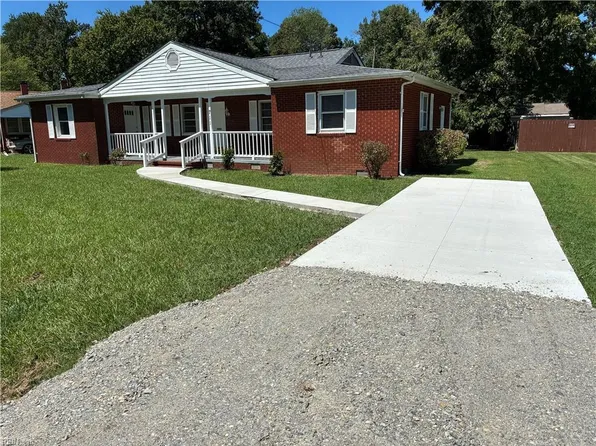 711 James Dr, Newport News, VA 23605