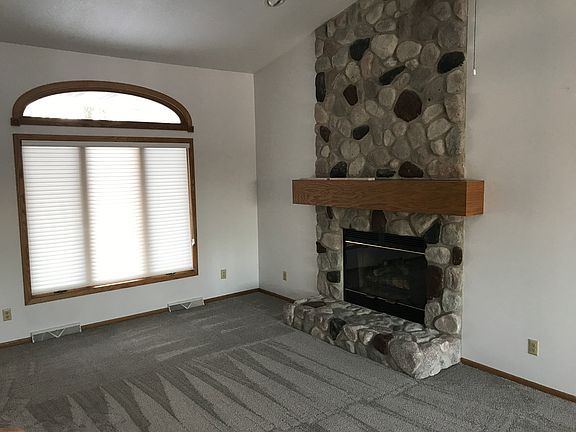 4th image of 2842 Ashby Ct