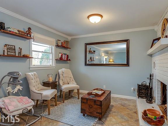 2nd image of 444 Alcott Dr SE