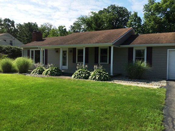 4th image of 1165 Westmoor Dr