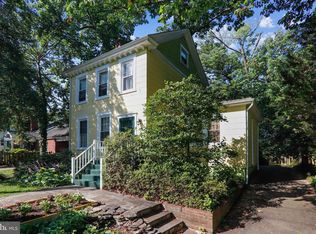 18 Sherman Ave, Takoma Park, MD 20912