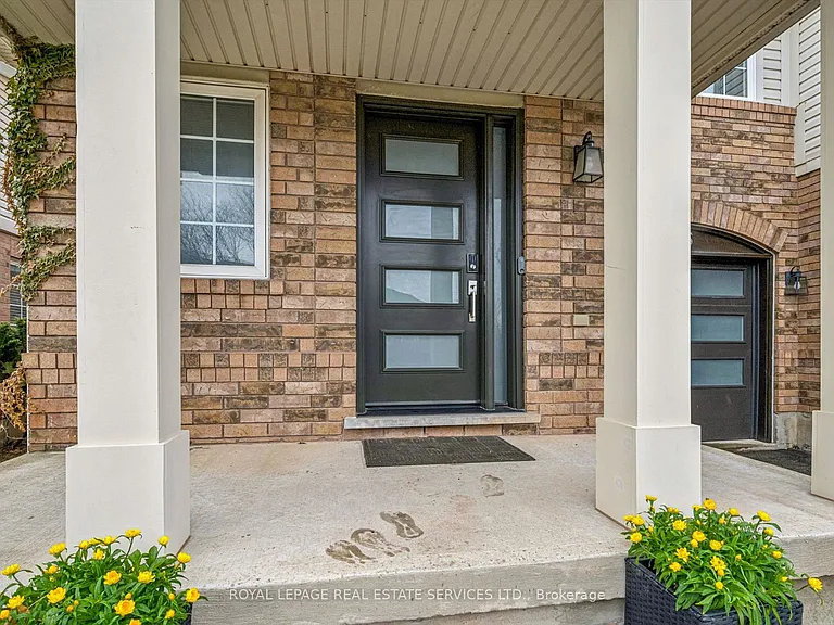 2485 Wooden Hill Cir — Photo 4