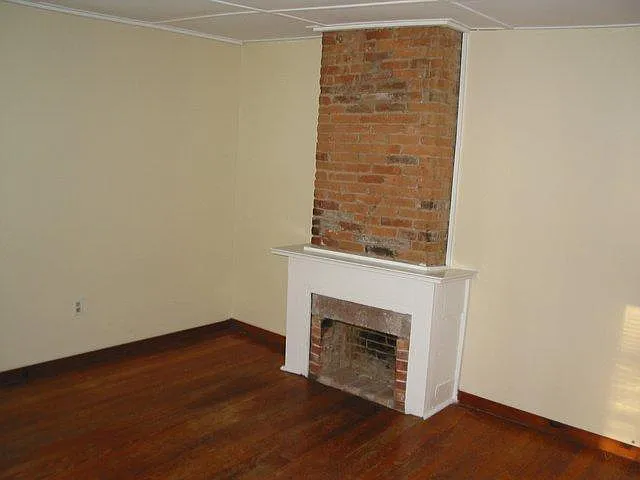 104 S Water St #B — Photo 9