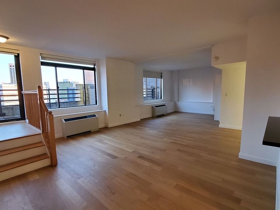 1st image of 50 Trinity Pl Penthouse 10