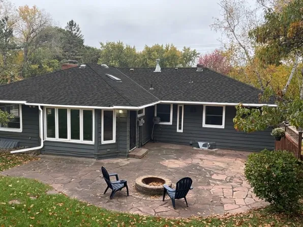 2640 Noble Ave N, Golden Valley, MN 55422
