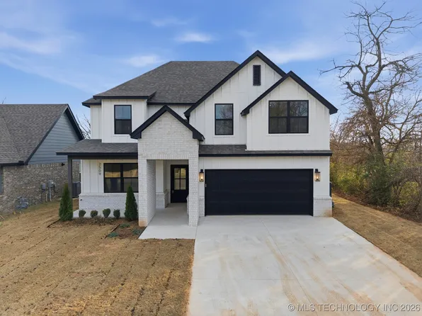 112 N 72nd St, Broken Arrow, OK 74014