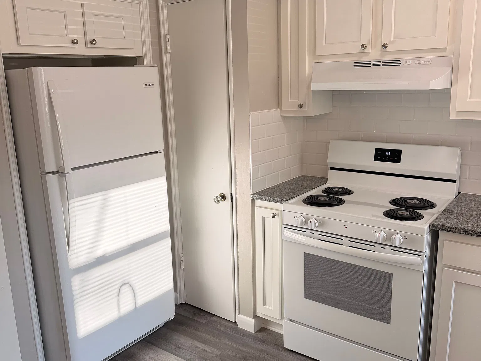 3028 Pemberton Dr — Photo 2