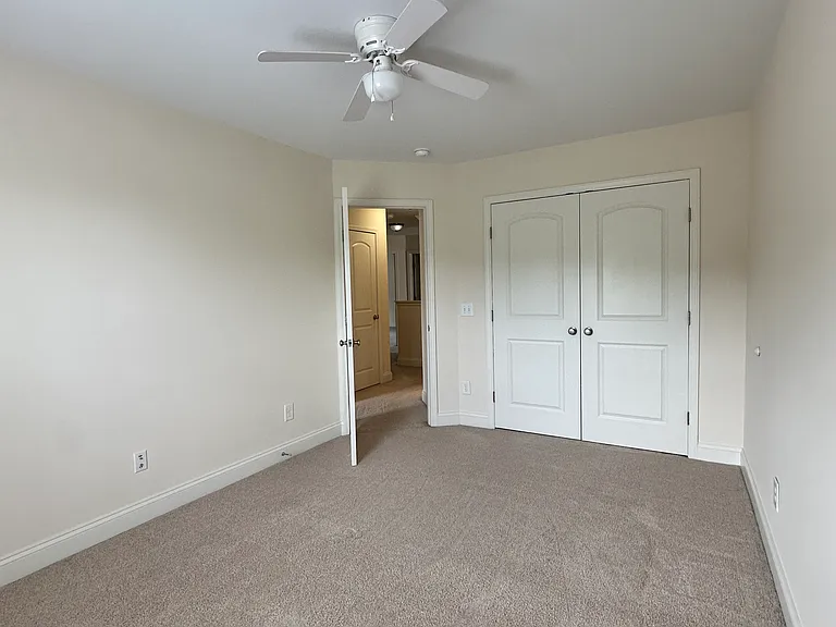 4612 Cottendale Dr — Photo 29