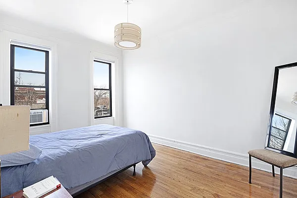 Rented by Compass | media 9