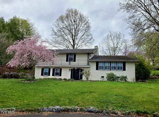 19250 Oakwood Dr, Abingdon, VA 24211
