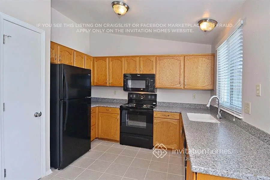1441 S Cathay St Aurora, CO 80017 — Photo 4