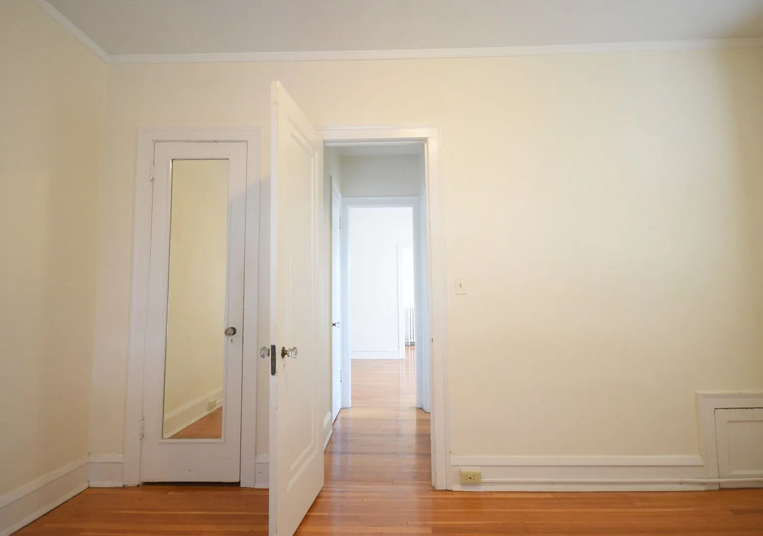 2310 Harriet Ave S — Photo 4