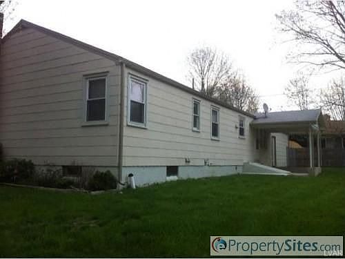 2nd image of 459 Kuehner Ave