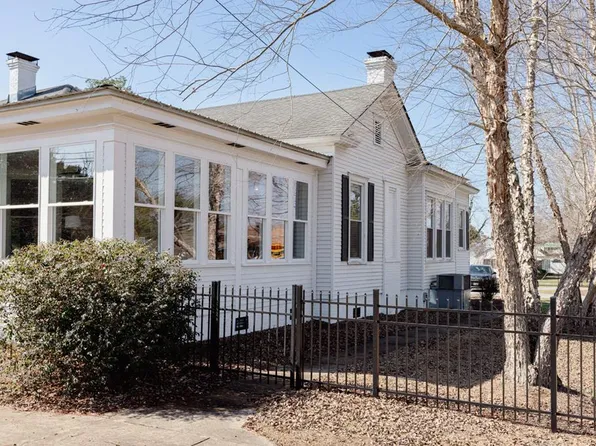 7 Macarthur Dr, Camilla, GA 31730