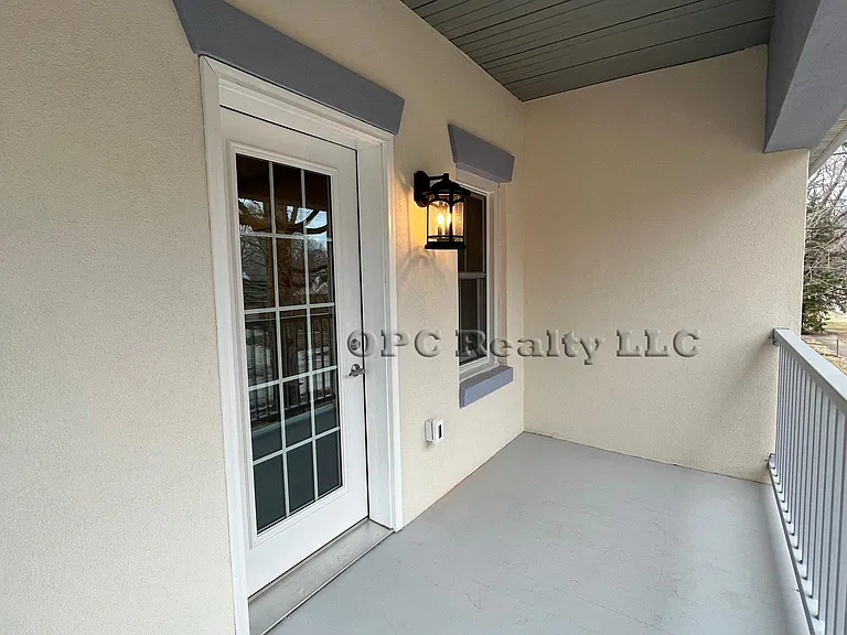 709 Webster St — Photo 25