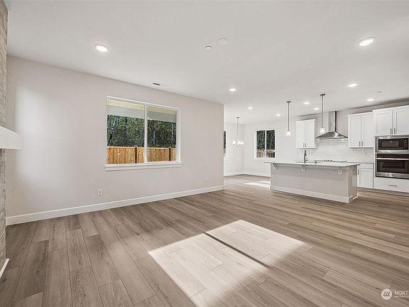 5th image of 9640 206th Street Ct E
