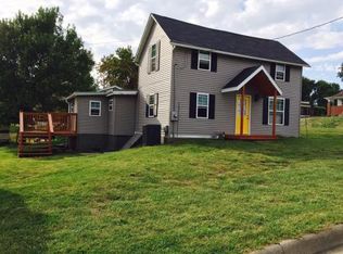 424 E 7th St, Maryville, MO 64468