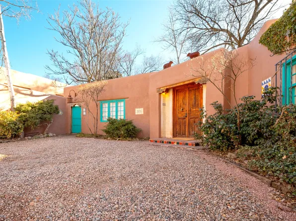 104 Lorenzo Rd, Santa Fe, NM 87501