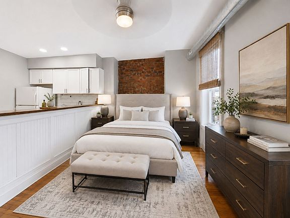 3rd image of 1929 Parrish St #3