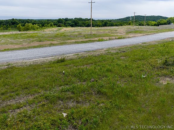 3rd image of 4 Highway 75