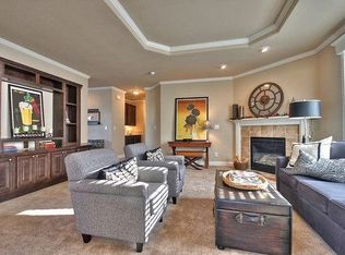 19 Driftwood Ln, Daly City, CA 94014