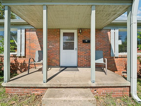 4th image of 46 S Kingston Ave
