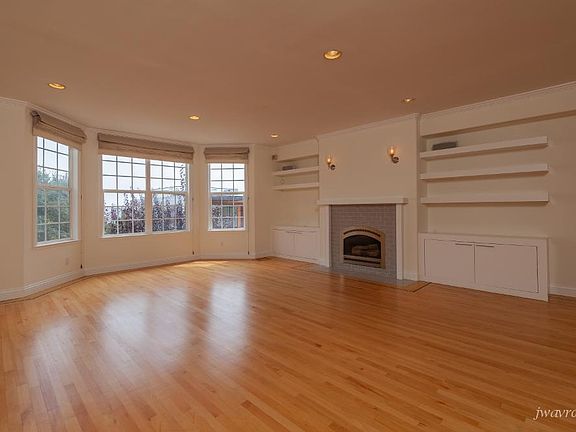 3rd image of 170 Brewster St