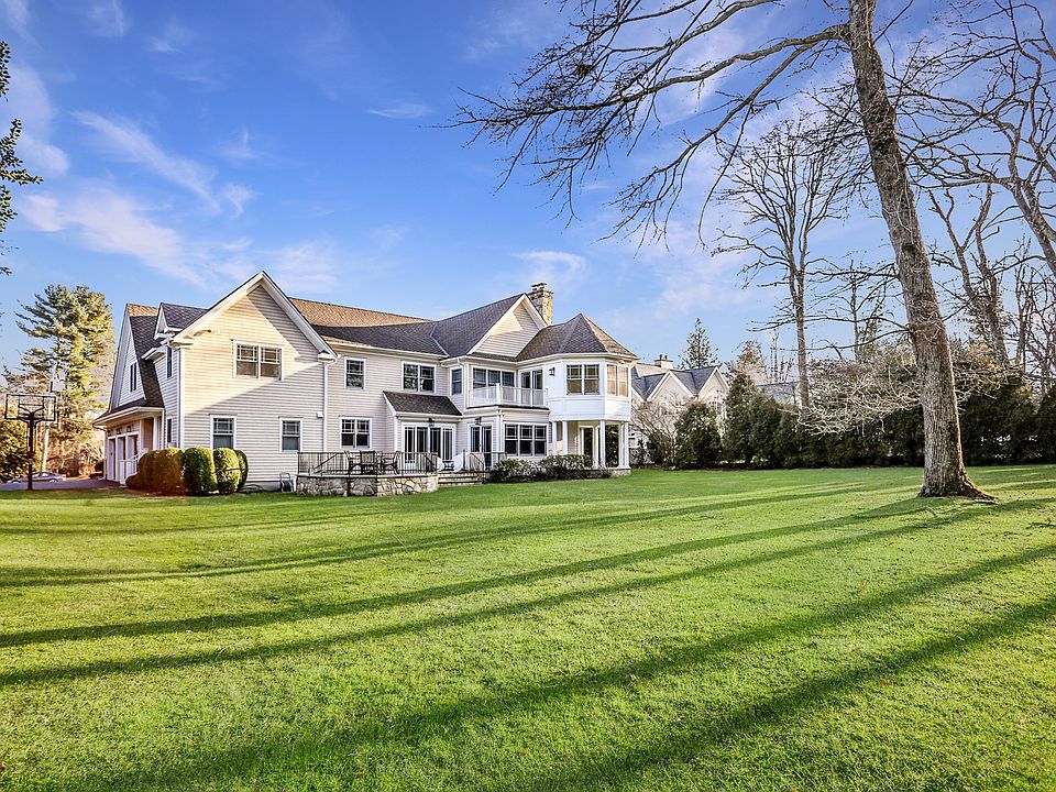 1st image of 8 Stonewall Ln