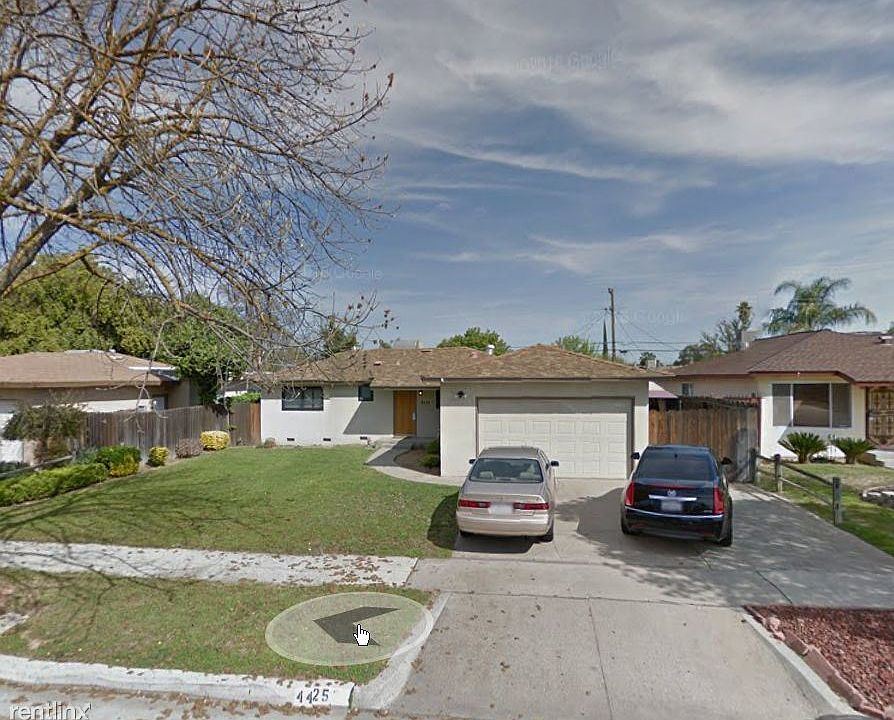 4425 E Holland