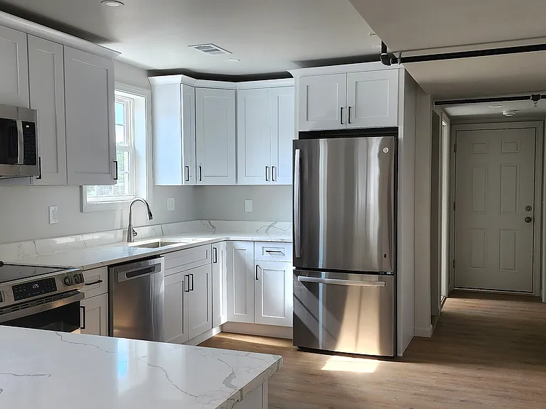 53 Henrietta St — Photo 1