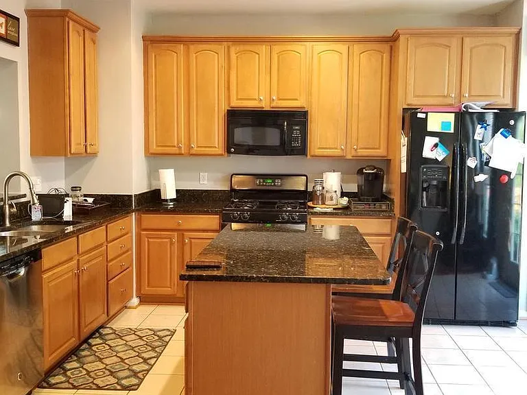 8234 Gunston Commons Way — Photo 26