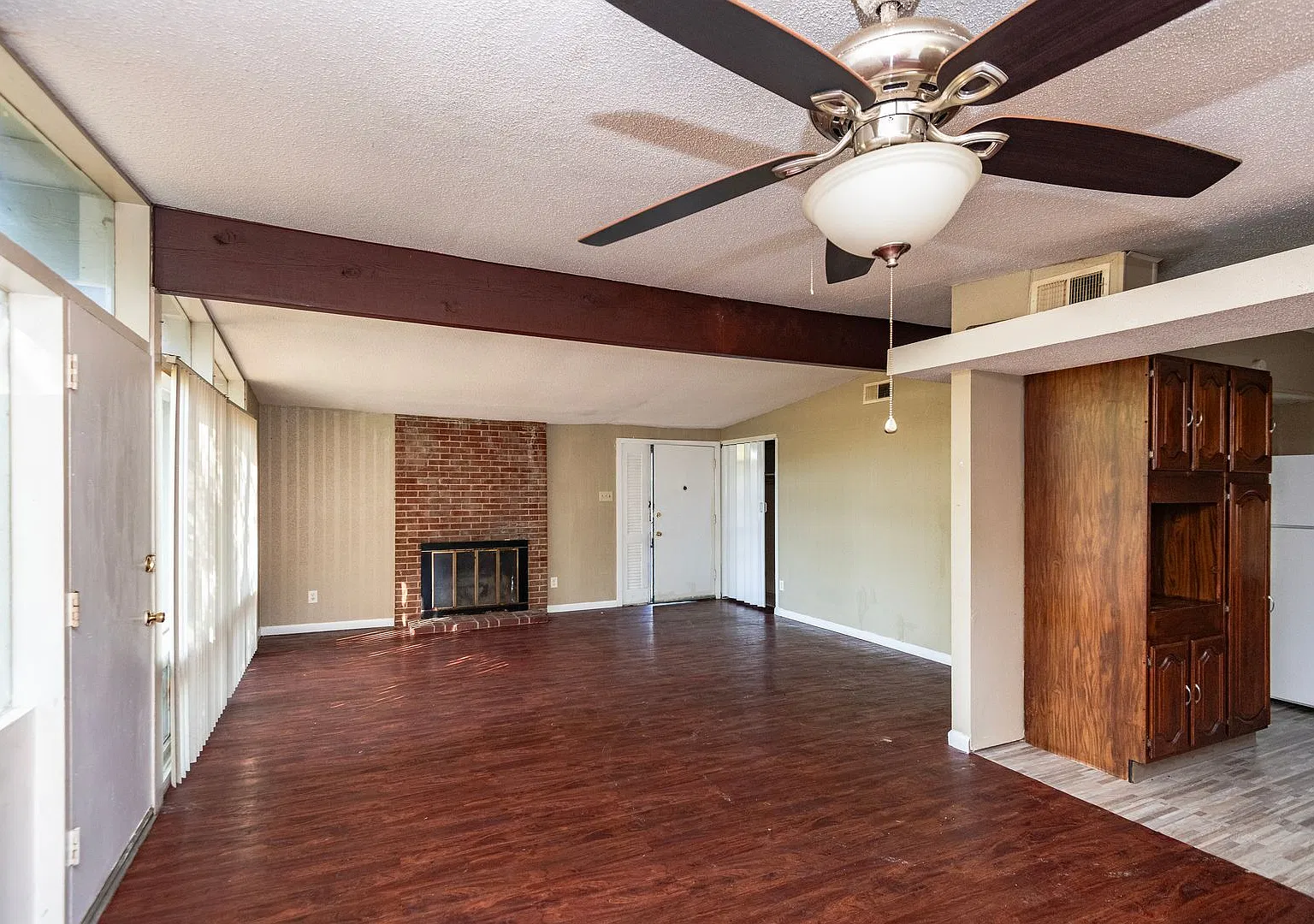Lovely 3 Bed 1 Bath House in Florissant — Photo 4