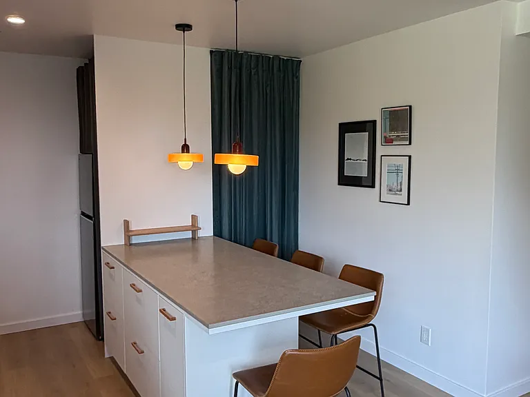 Dwight Way — Photo 5