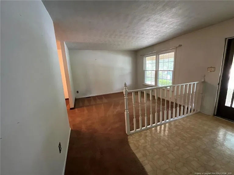 2235 Memory St — Photo 17