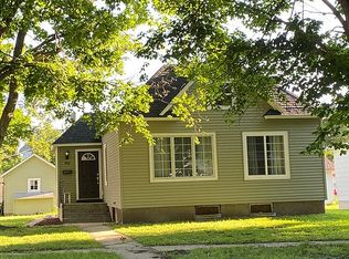 302 E Harrison St, Jefferson, IA 50129