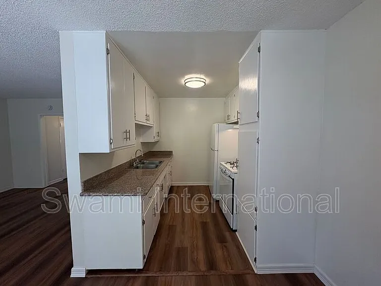 2936 W El Segundo Blvd #2 — Photo 4