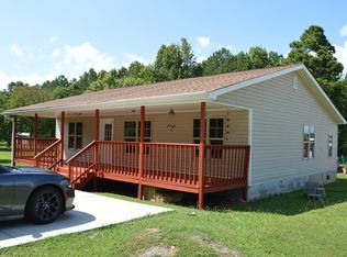 1405 Freeland Rd NE, Dalton, GA 30721