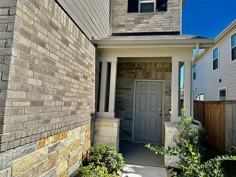 16523 Pine Arrow Dr — Photo 5
