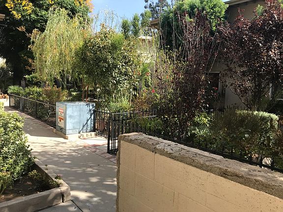 2nd image of 1620 N San Fernando Blvd APT 39