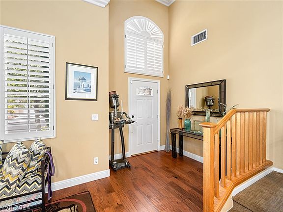 3rd image of 9740 Derbyhill Cir
