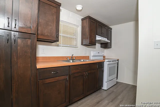 215 Greenlawn Ave #A — Photo 12