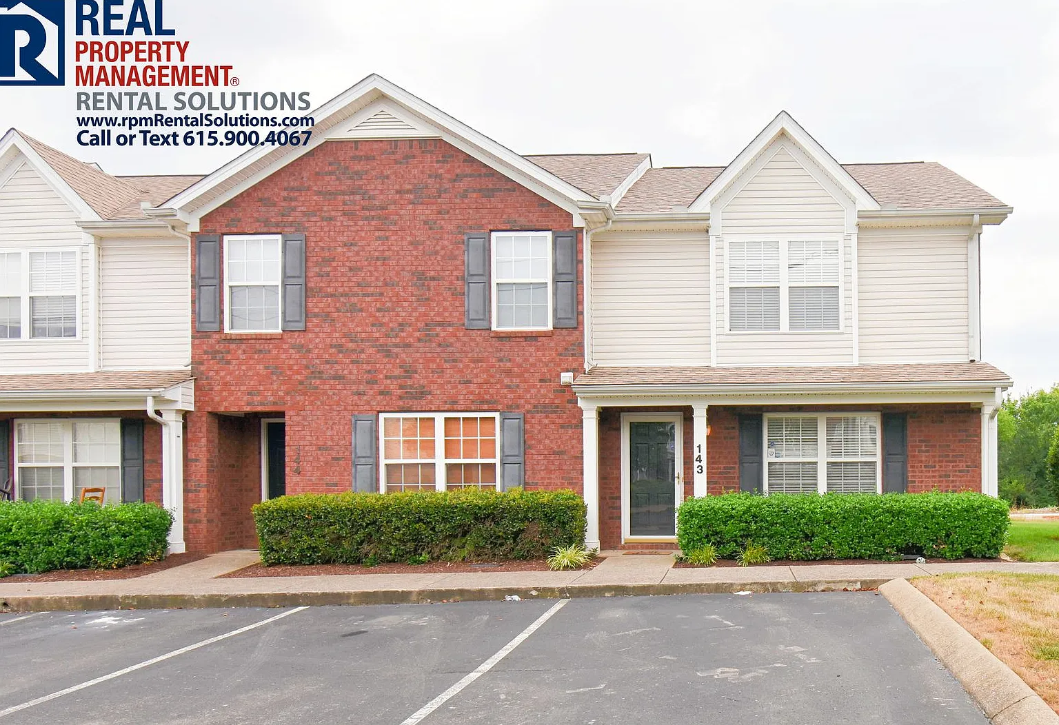 Adorable 2 BD 2.5 BA with private patio! — Photo 1